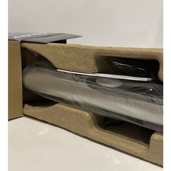 New In Box Oster Electric Wine Bottle Opener Corkscrew Cordless Rechargeable - Picture 5 of 6